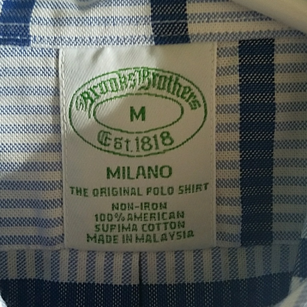 Mens long sleeve New never worn size Medium.